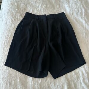 Black Babaton Pleated 7” Shorts Size 4